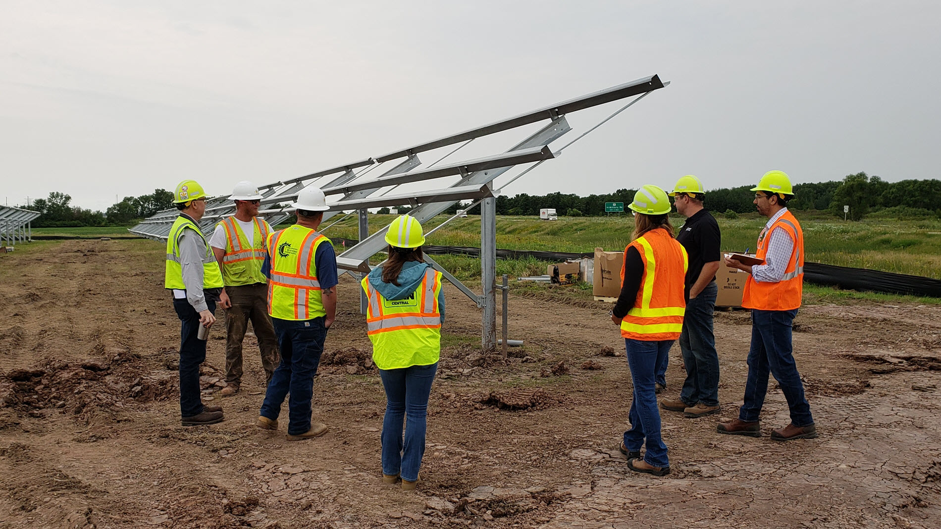 Fond du Lac Community Solar construction