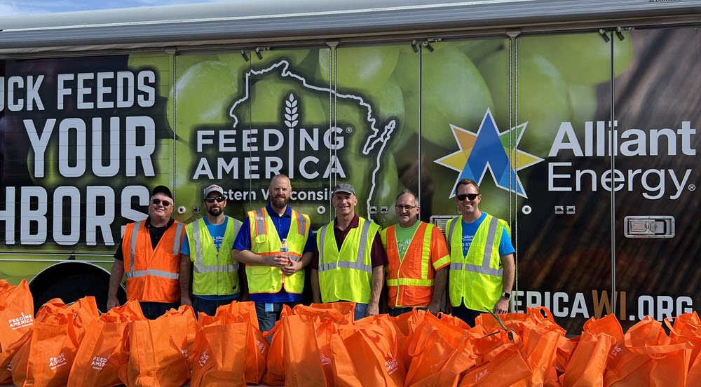 Volunteer group for food pantry