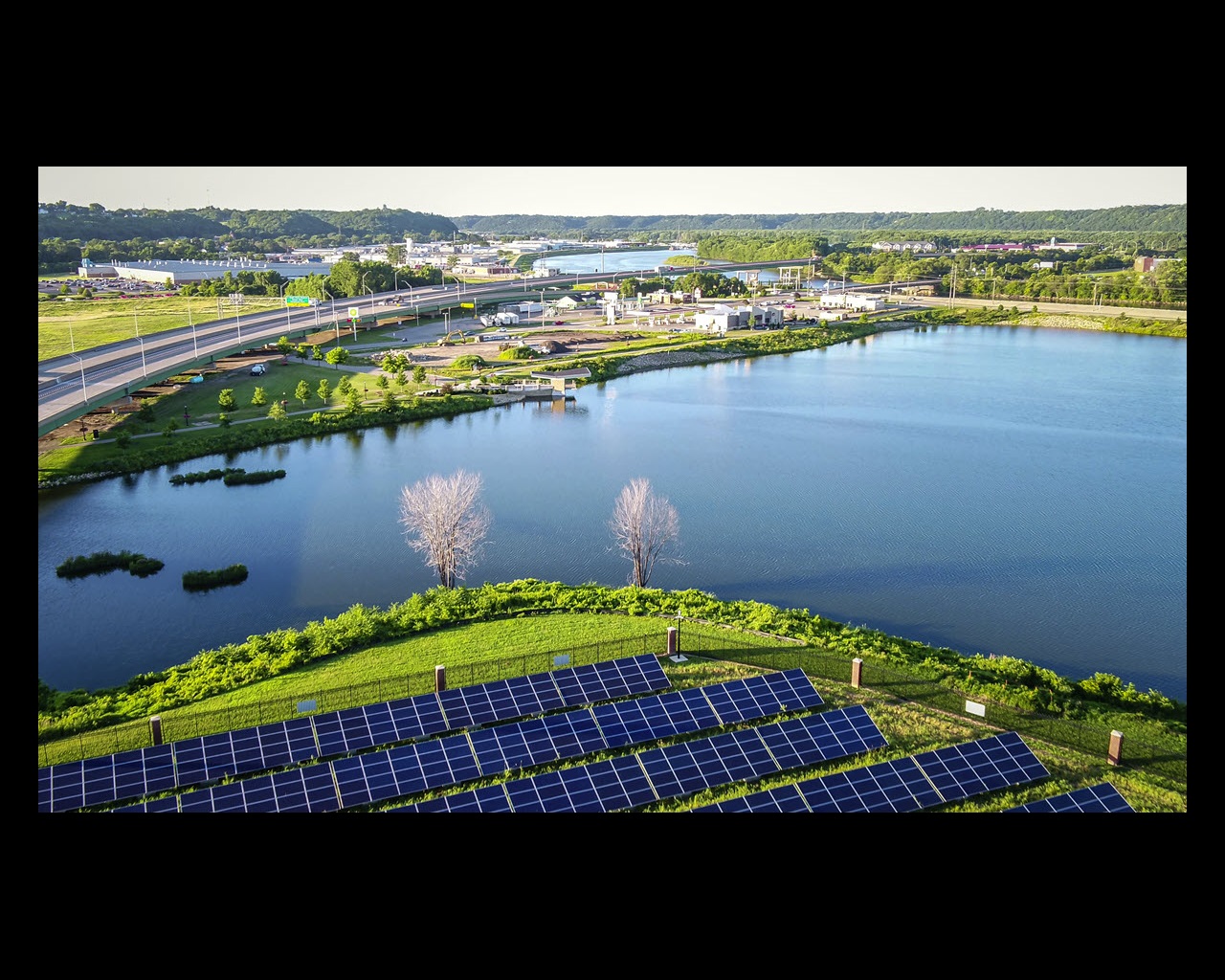 Aerial view of Alliant Energy solar field